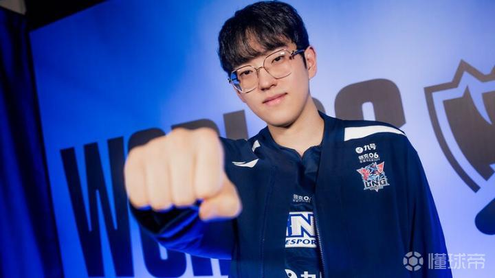 关于EDG翻盘KT,Scout操刀奇招英雄翻盘峡谷大战淘汰赛,留下经典瞬间的信息 关于EDG翻盘KT,Scout操刀奇招英雄翻盘峡谷大战淘汰赛,留下经典瞬间的信息