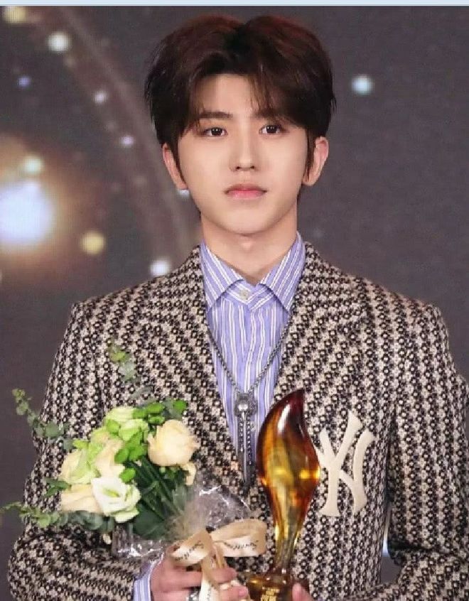 FPX碾压V5,Meiko完成史诗逆转强强对话入围赛,让粉丝疯狂欢呼的简单介绍 FPX碾压V5,Meiko完成史诗逆转强强对话入围赛,让粉丝疯狂欢呼的简单介绍