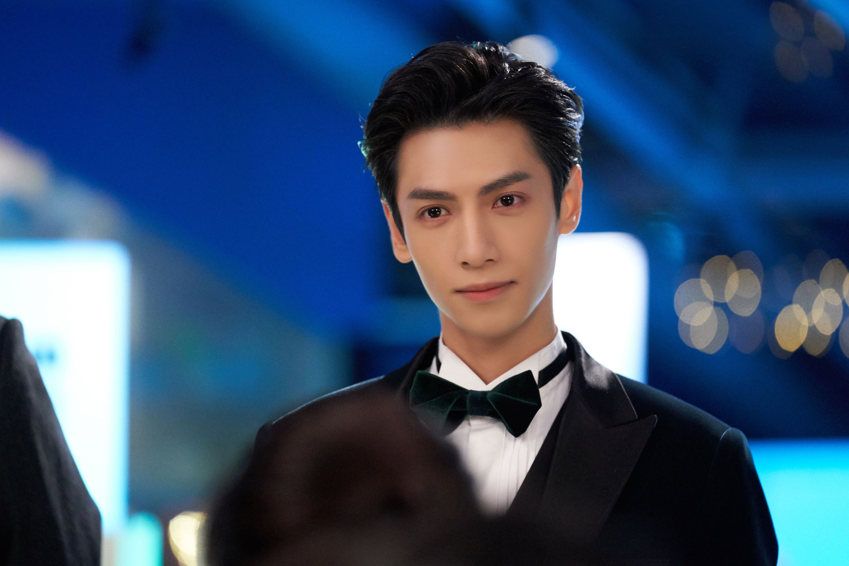 雄鹿的联盟式胜利与杰伦·格林的英雄时刻，现代篮球的两种叙事