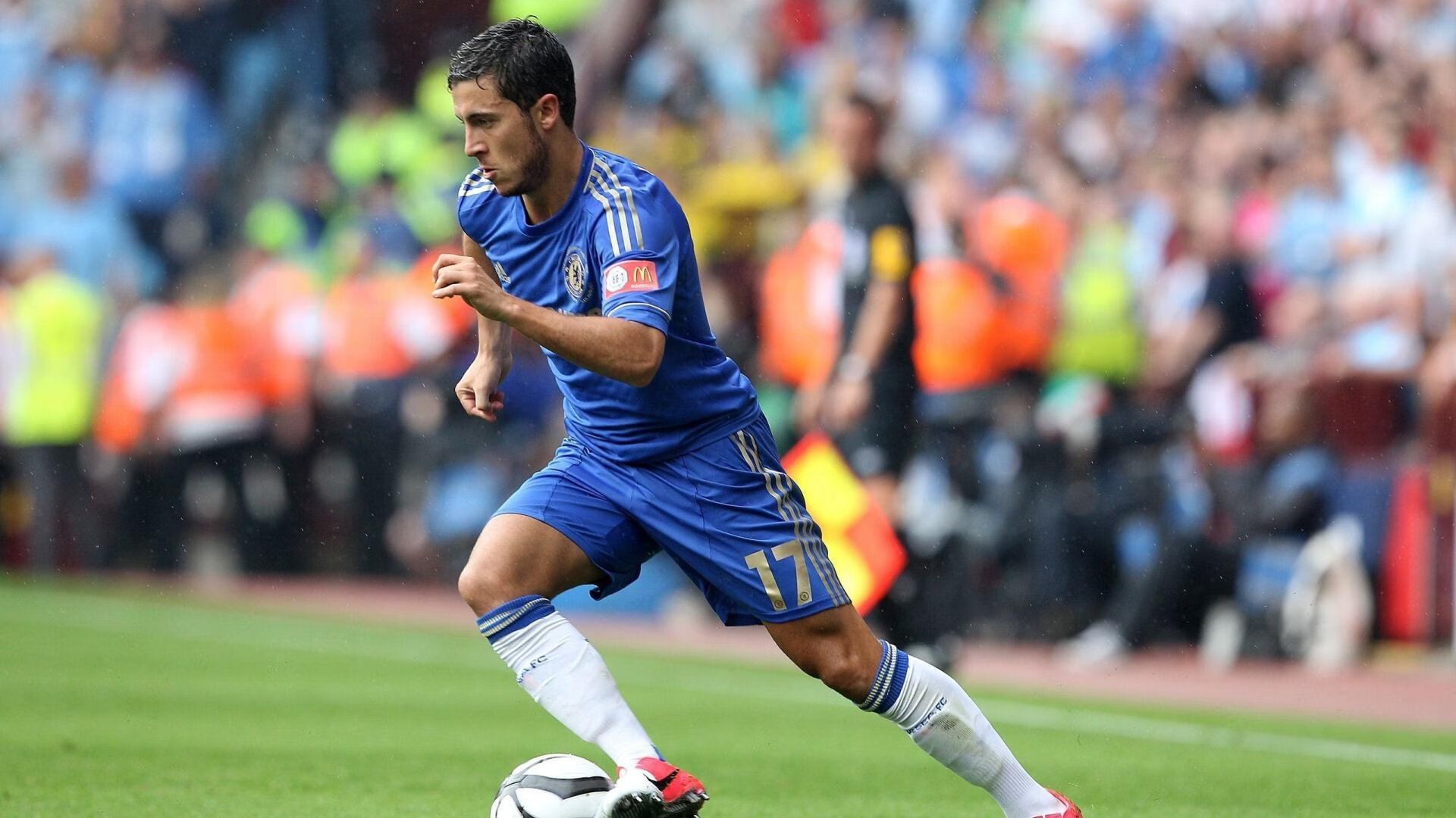 五岔路口的铁塔，哈兰德用一场决赛告诉世界，何为现代锋霸的终极答案