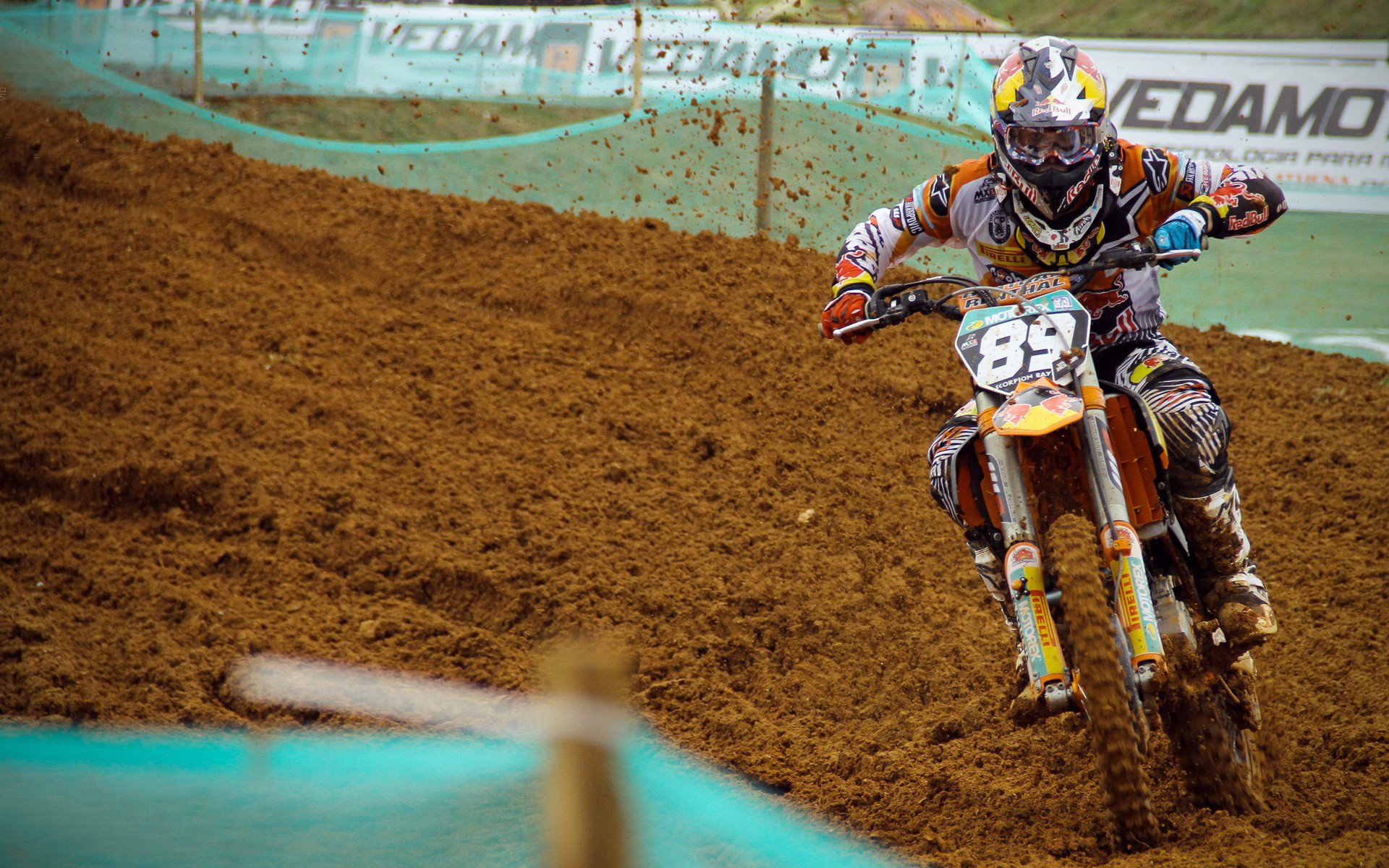 哈登致命绝杀太阳！两万人球场陷入疯狂，这剧本连小说都不敢写